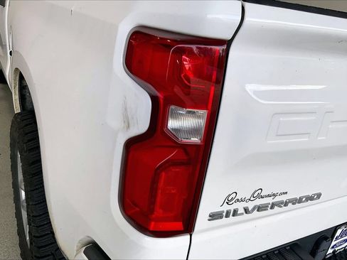Used 2019 Chevrolet Silverado 1500 Custom w/ Infotainment Package RWD image 13