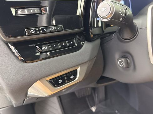 Certified 2025 Lexus RX 350 AWD/4WD image 11