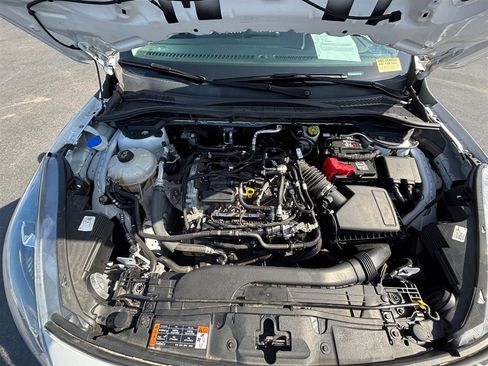 Used 2022 Ford Escape S image 25