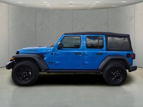 Used 2022 Jeep Wrangler Unlimited Sport AWD/4WD image 2