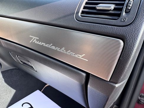 Used 2004 Ford Thunderbird image 12