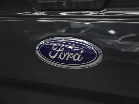 Used 2016 Ford F150 XLT w/ Equipment Group 302A Luxury AWD/4WD image 23