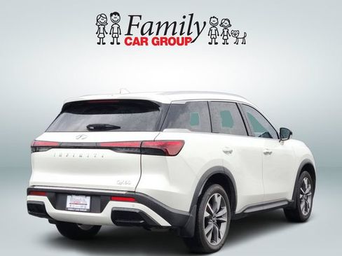 Used 2023 INFINITI QX60 Luxe w/ Cargo Package FWD image 4