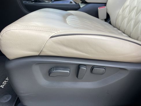 Used 2023 Nissan Armada Platinum w/ Captain's Chairs Package image 21