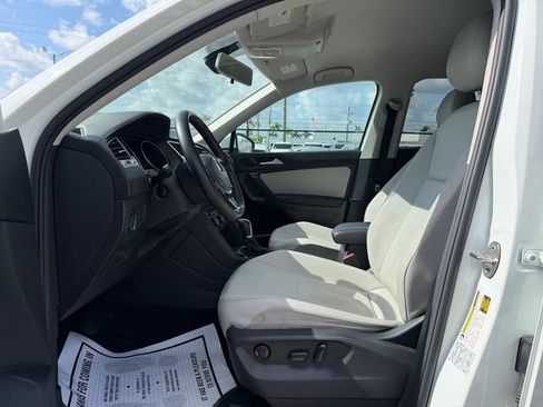 Used 2019 Volkswagen Tiguan SE FWD image 10