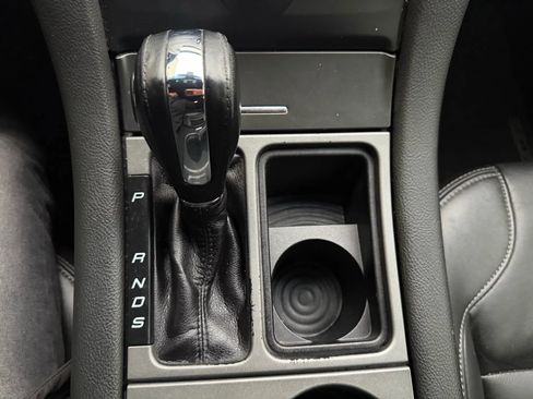 Used 2018 Ford Taurus SEL w/ Equipment Group 201A image 21