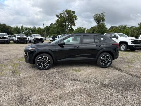 New 2026 Chevrolet Trax RS w/ Driver Confidence Package FWD image 5