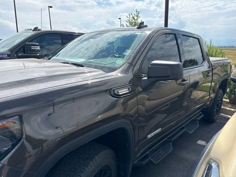 Used 2023 GMC Sierra 1500 Elevation w/ X31 Off-Road Package AWD/4WD image 2