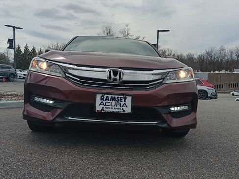 Used 2016 Honda Accord Sport image 9