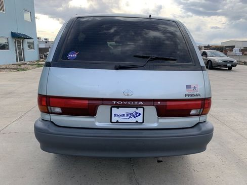 Used 1992 Toyota Previa Deluxe image 5