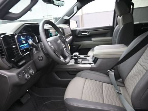 New 2026 Chevrolet Silverado 1500 ZR2 AWD/4WD image 8