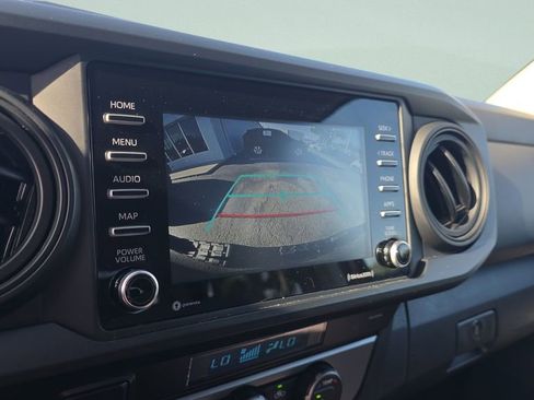 Used 2023 Toyota Tacoma SR AWD/4WD image 17