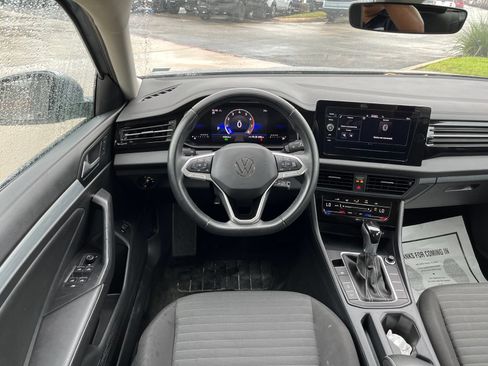 Used 2025 Volkswagen Jetta S FWD image 6