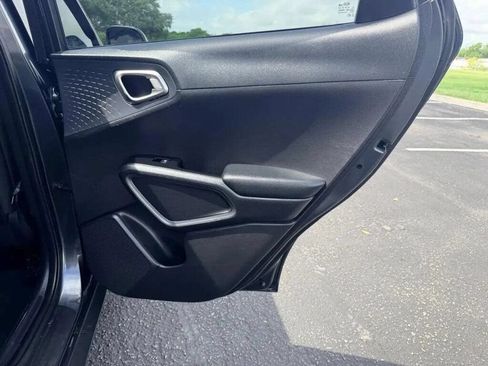 Used 2020 Kia Soul EX FWD image 21