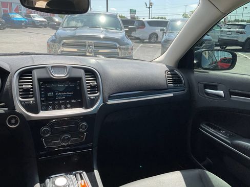 Used 2023 Chrysler 300 Touring w/ Sport Appearance Package RWD image 13