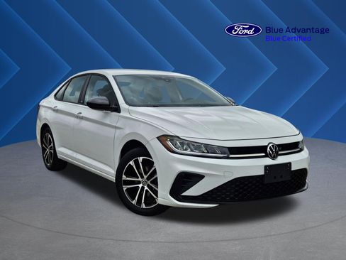 Used 2025 Volkswagen Jetta Sport FWD image 1
