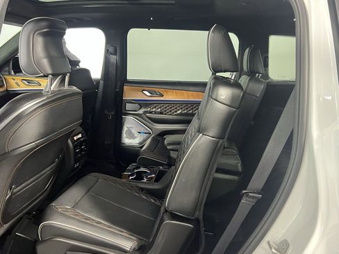 Used 2024 Jeep Grand Cherokee L Summit image 30