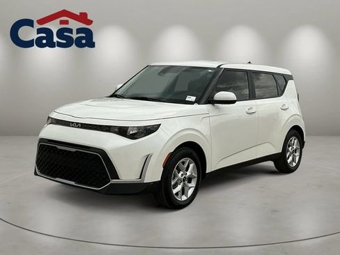 Certified 2025 Kia Soul LX w/ LX Technology Package FWD image 1