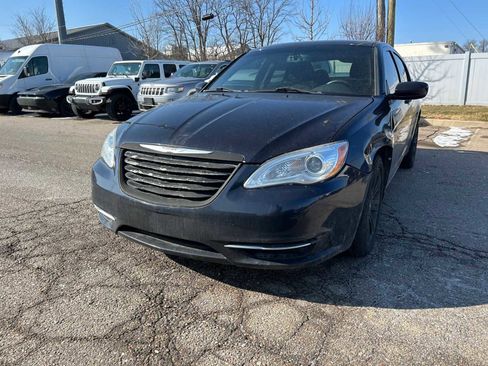 Used 2012 Chrysler 200 Touring w/ Cold Weather Group image 3