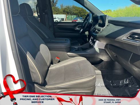 Certified 2024 GMC Yukon SLT w/ SLT Luxury Package image 20