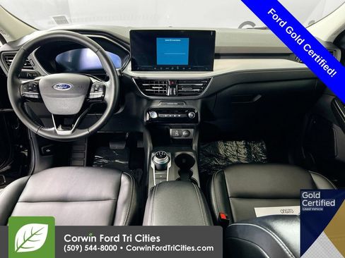 Used 2025 Ford Escape Platinum image 7