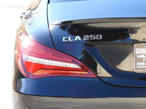 Used 2019 Mercedes-Benz CLA 250 image 19