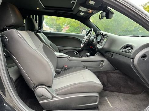 Used 2016 Dodge Challenger R/T w/ Driver Convenience Group RWD image 16