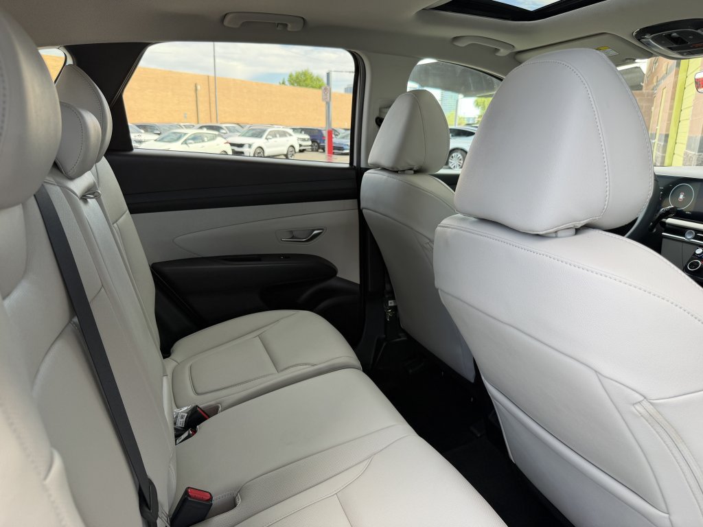 Used 2026 Hyundai Tucson SEL FWD image 36
