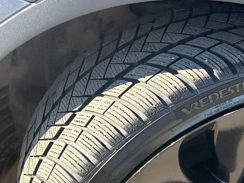 Used 2022 Tesla Model Y Performance image 29