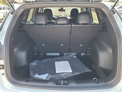 New 2026 Jeep Compass Latitude AWD/4WD image 5