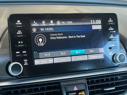 Used 2021 Honda Accord Sport Special Edition image 17
