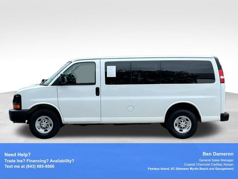 Used 2009 Chevrolet Express 2500 Passenger RWD image 8