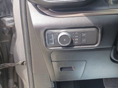 Used 2021 Ford Explorer Limited w/ Equipment Group 301A RWD image 26