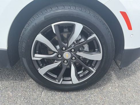 Used 2022 Chevrolet Equinox Premier FWD image 11
