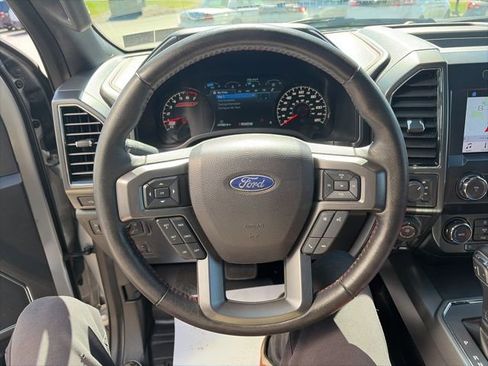 Used 2019 Ford F150 Lariat image 12