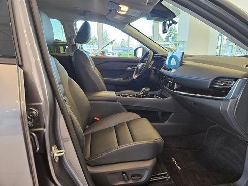 Certified 2025 Nissan Rogue SL AWD/4WD image 24