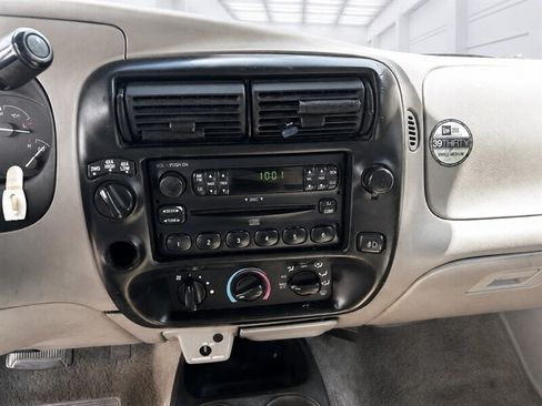 Used 1998 Ford Ranger XLT AWD/4WD image 12