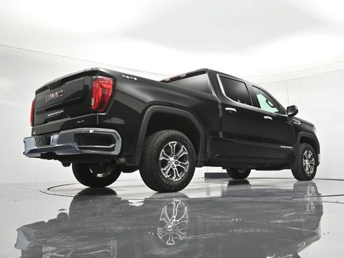 Certified 2025 GMC Sierra 1500 SLT AWD/4WD image 41