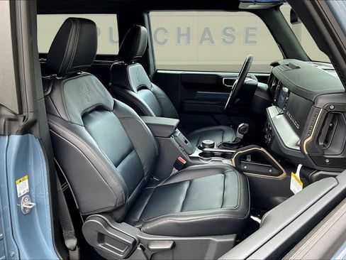 New 2025 Ford Bronco Badlands image 11