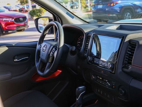 Used 2022 Nissan Frontier Pro-X image 19