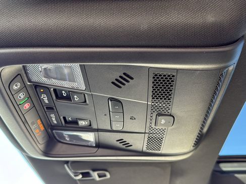 Certified 2022 Cadillac XT6 Premium Luxury w/ Technology Package image 27