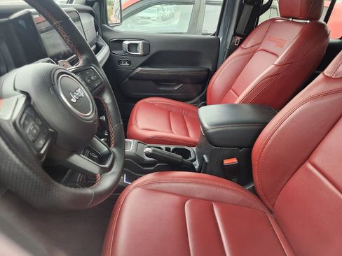 Used 2024 Jeep Wrangler Unlimited Rubicon 392 AWD/4WD image 11
