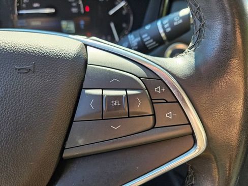 Used 2019 Cadillac XT5 Luxury FWD image 26