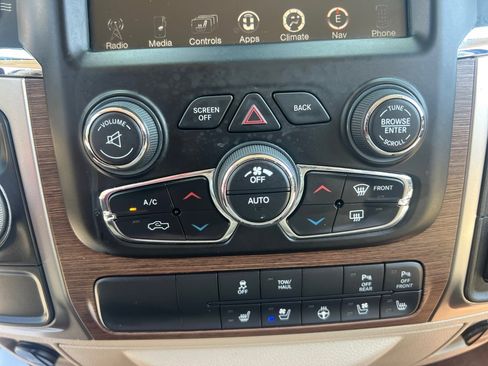 Used 2016 RAM 1500 Laramie w/ Convenience Group RWD image 18