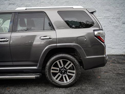 Used 2016 Toyota 4Runner Limited image 12
