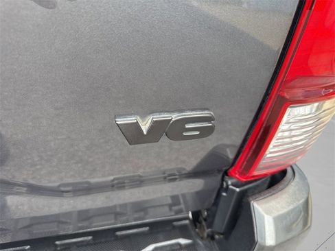 Used 2023 Toyota Tacoma TRD Sport image 35