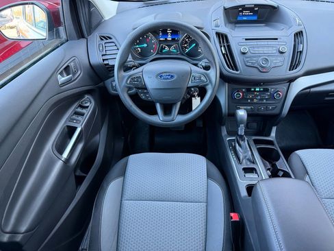 Used 2017 Ford Escape SE image 27