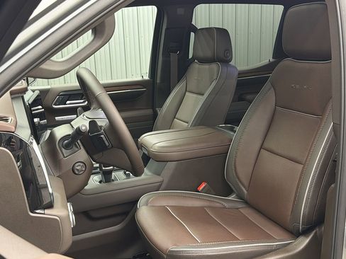Used 2025 GMC Sierra 1500 Denali w/ Denali Reserve Package image 34