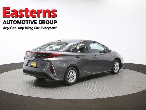 Used 2022 Toyota Prius Prime LE FWD image 39