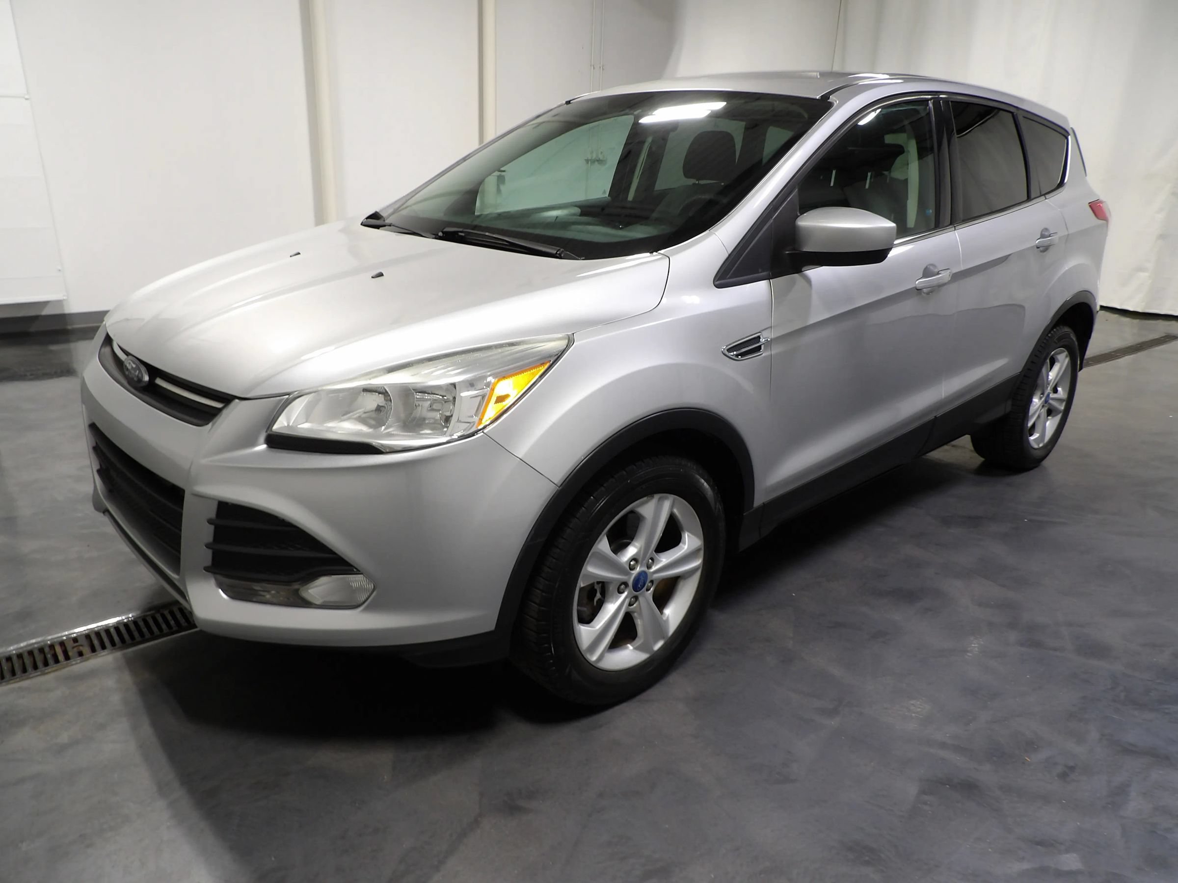 Used 2014 Ford Escape SE AWD/4WD image 3